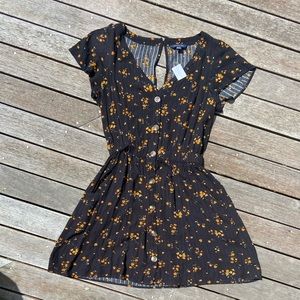 American Eagle Black & Floral Button Up Dress, Sm